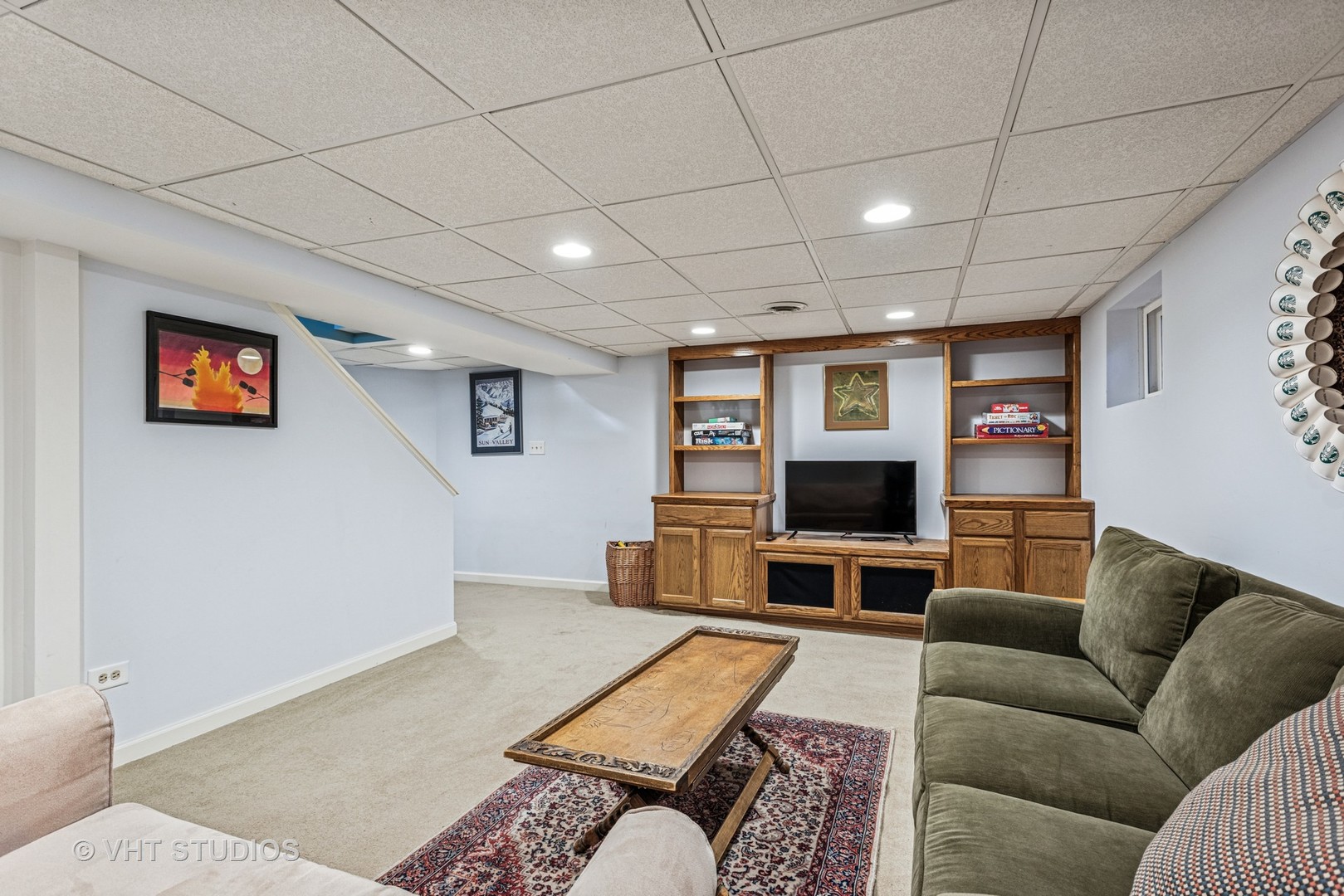 2S560 Seneca Drive, Wheaton, IL 60189