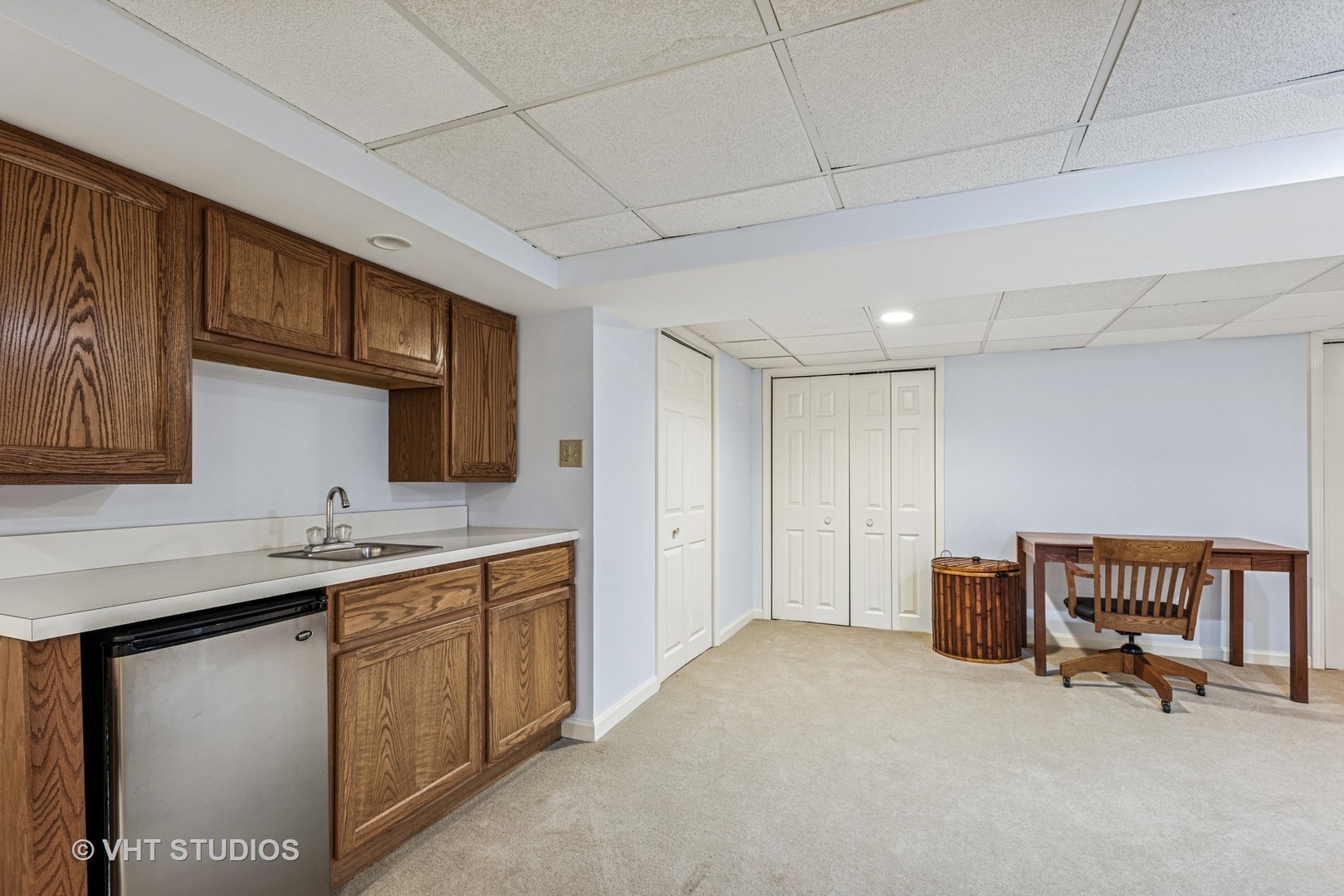 2S560 Seneca Drive, Wheaton, IL 60189