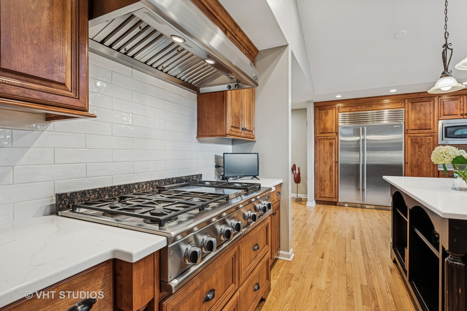 2S560 Seneca Drive, Wheaton, IL 60189
