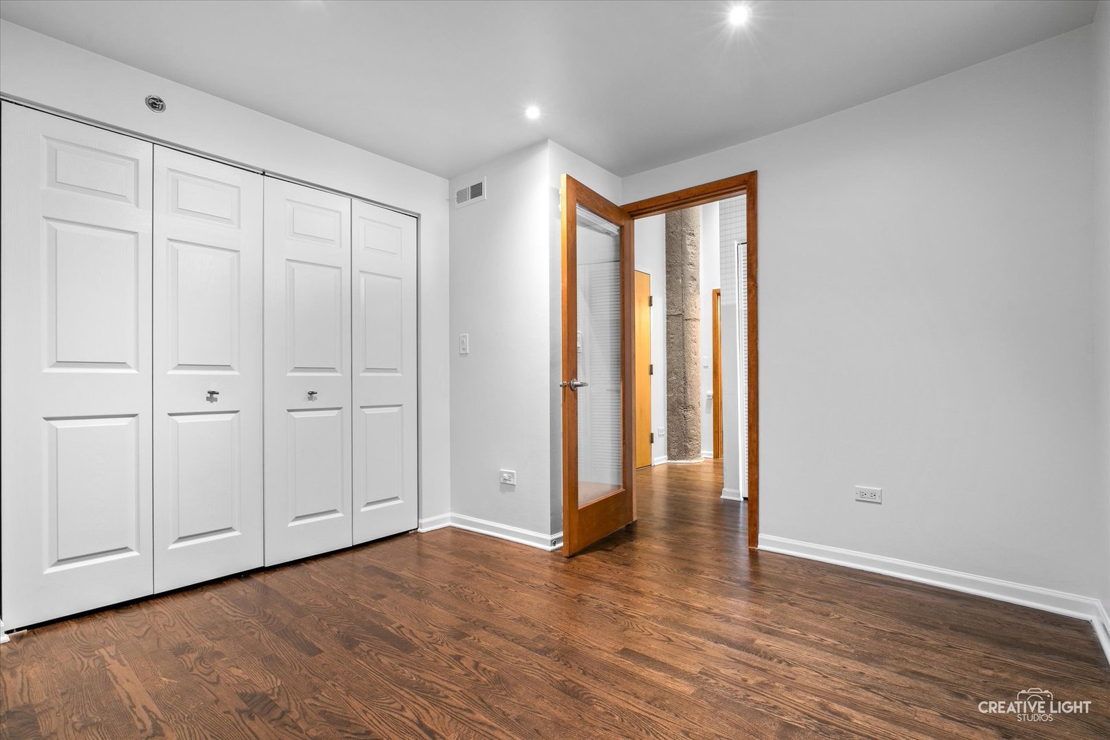 758 N Larrabee Street #409, Chicago, IL 60654