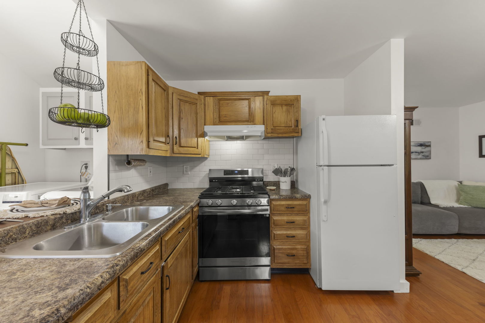 3S582 Tinker Avenue, Warrenville, IL 60555
