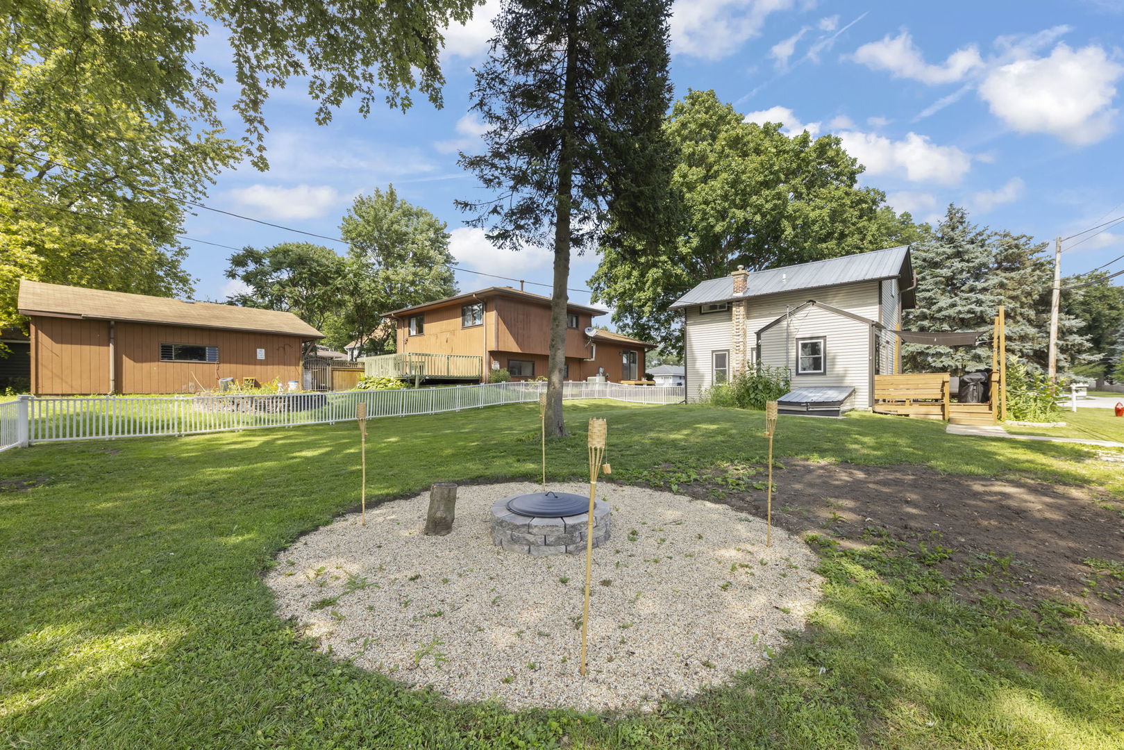 3S582 Tinker Avenue, Warrenville, IL 60555