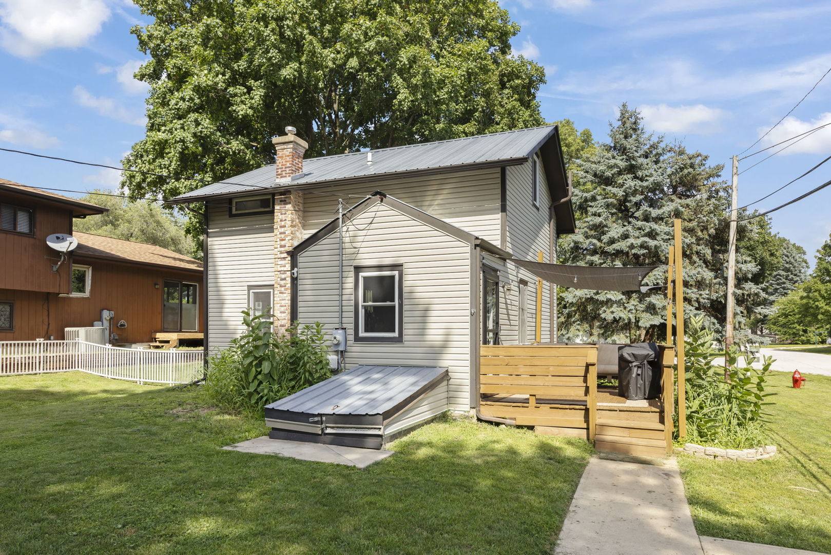 3S582 Tinker Avenue, Warrenville, IL 60555