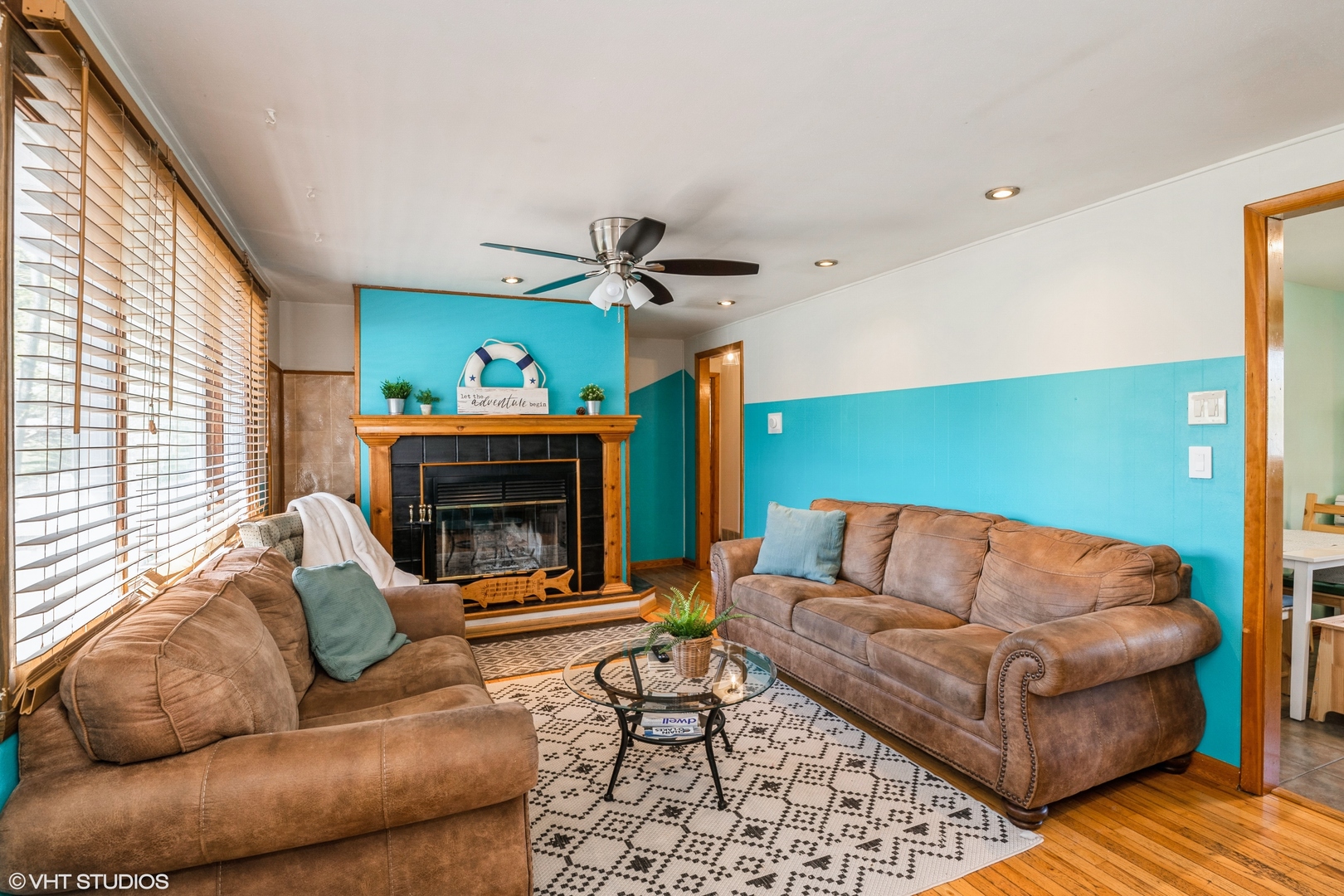 31 Medinah Avenue, Fox Lake, IL 60020
