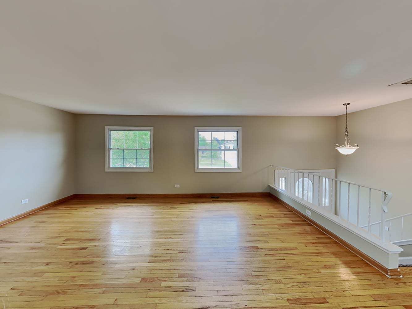 1035 Hassell Road, Hoffman Estates, IL 60169