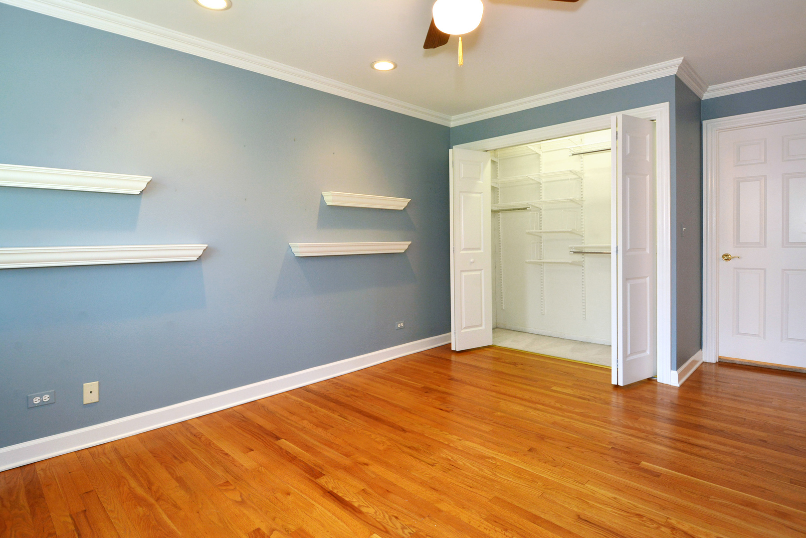 26 N Regency Drive, Arlington Heights, IL 60004