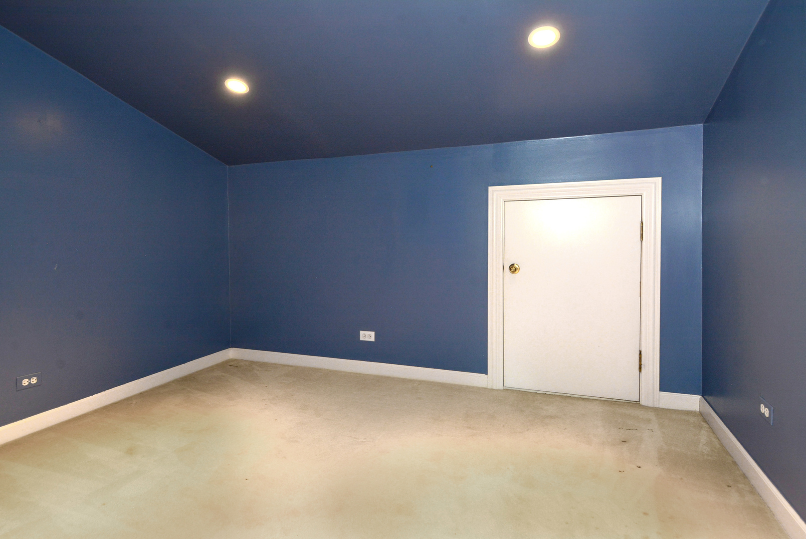 26 N Regency Drive, Arlington Heights, IL 60004