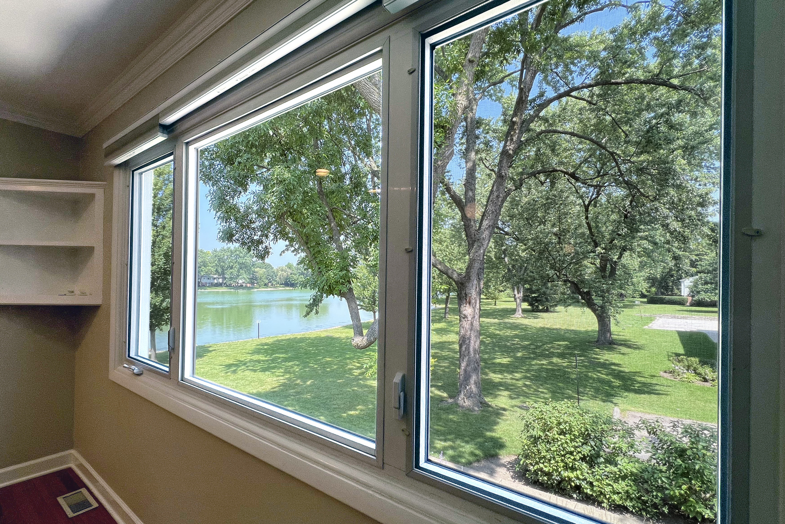 26 N Regency Drive, Arlington Heights, IL 60004