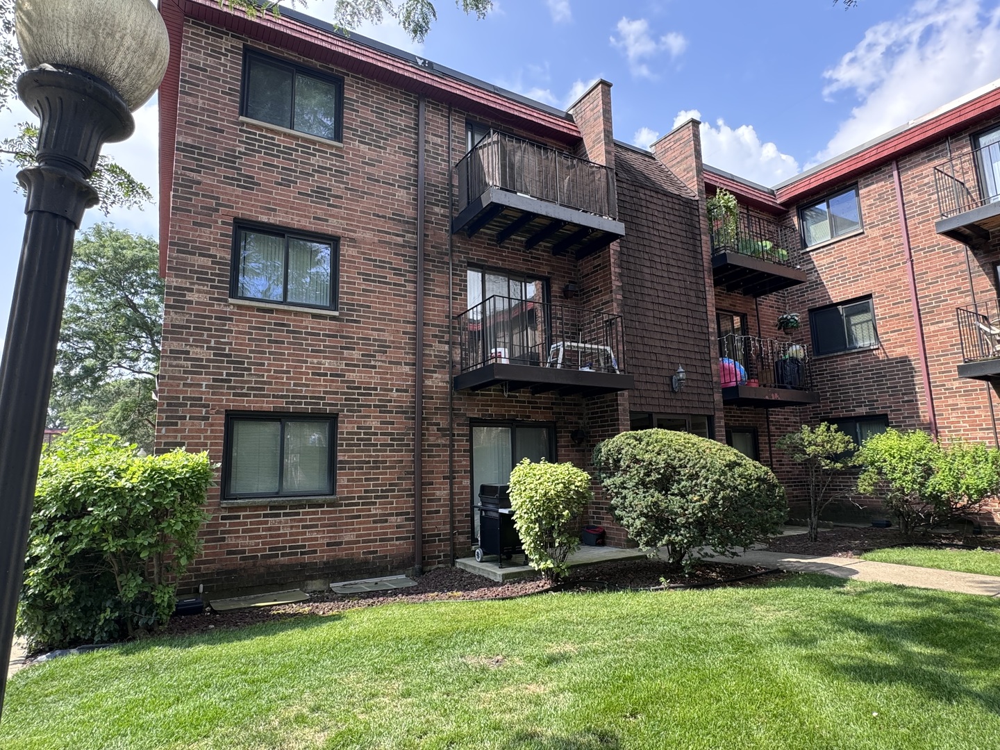 1785 W Algonquin Road #2A, Mount Prospect, IL 60056