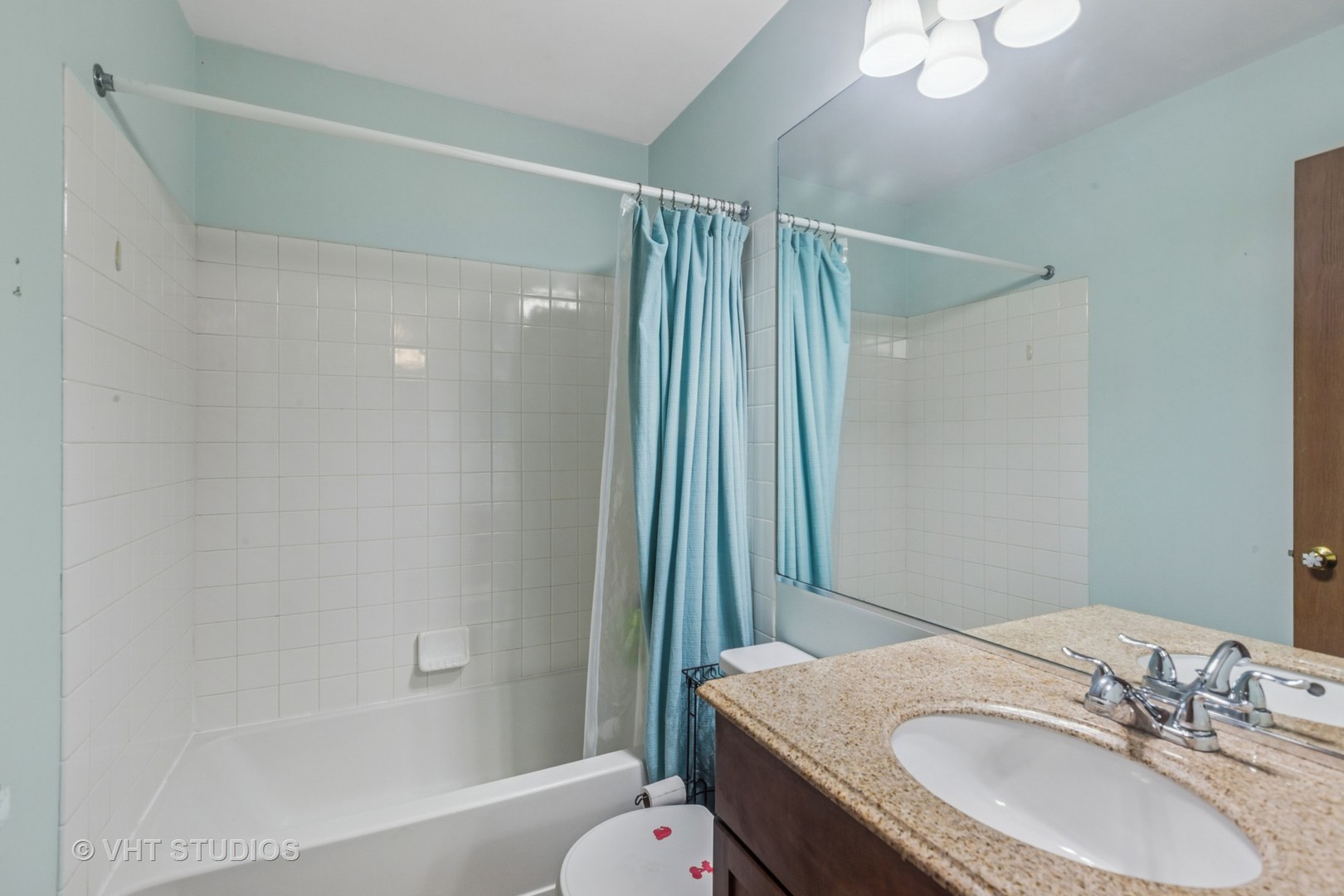 1539 Apple Grove Lane, Westmont, IL 60559
