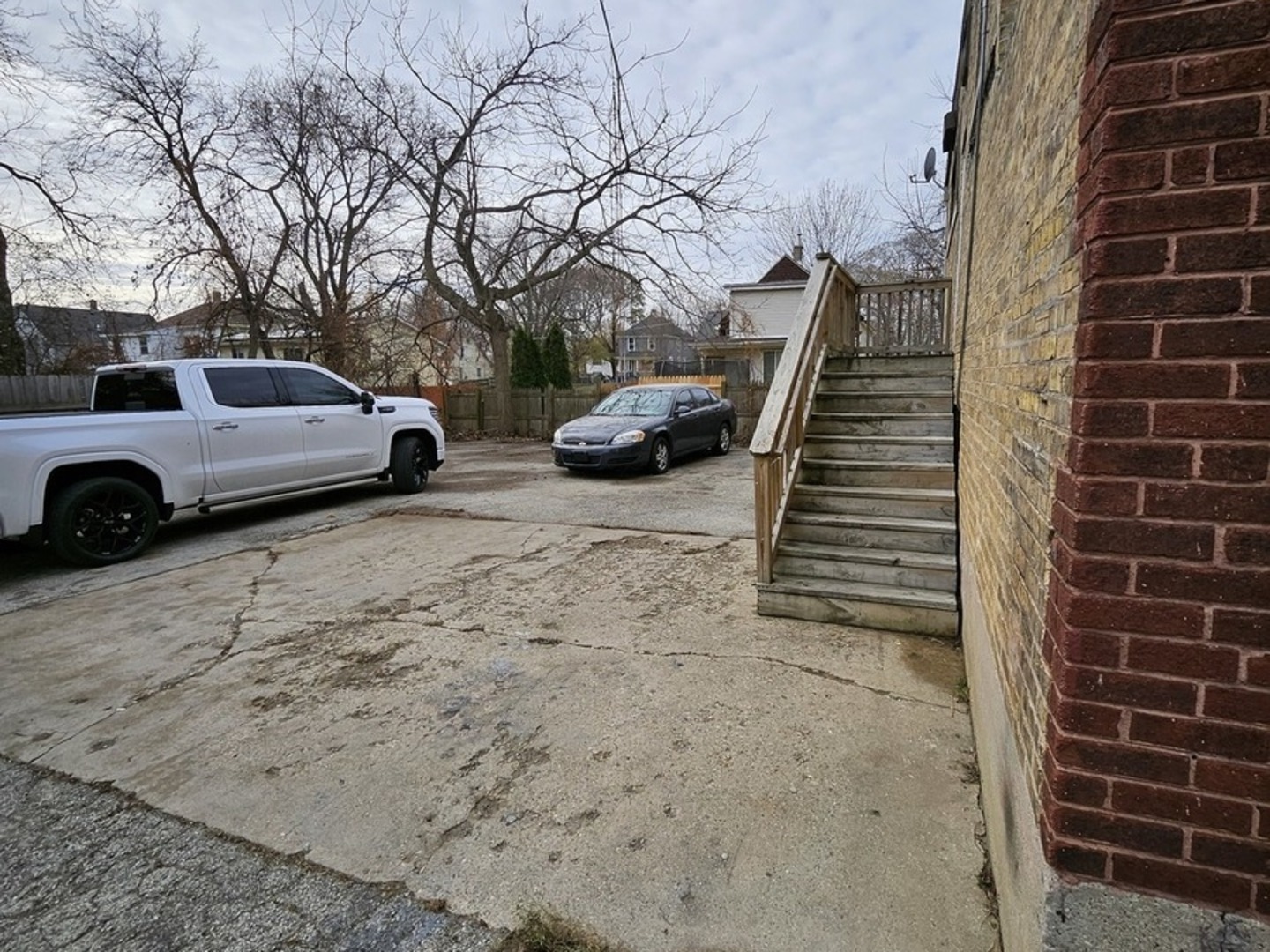 515 8th Street, Waukegan, IL 60085