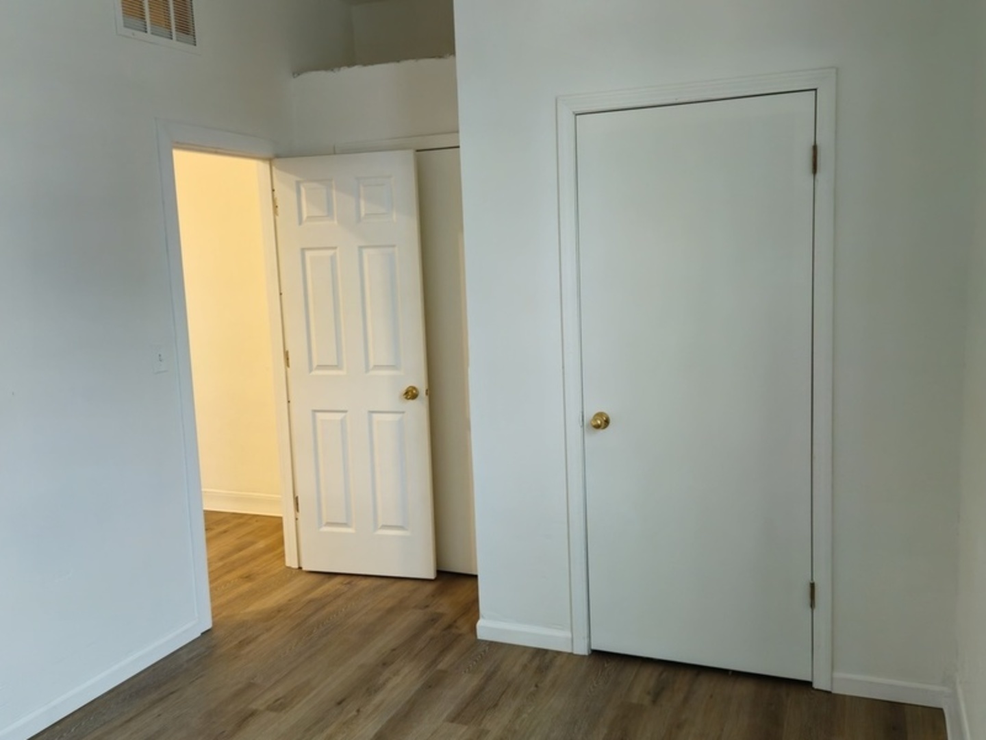 515 8th Street, Waukegan, IL 60085