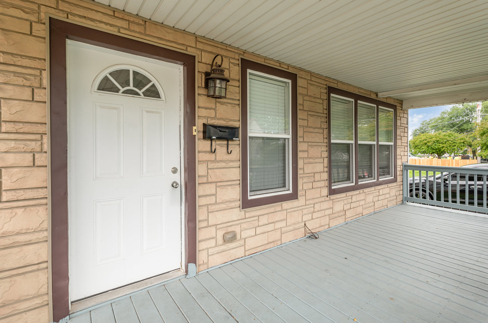 933 Claim Street, Aurora, IL 60505
