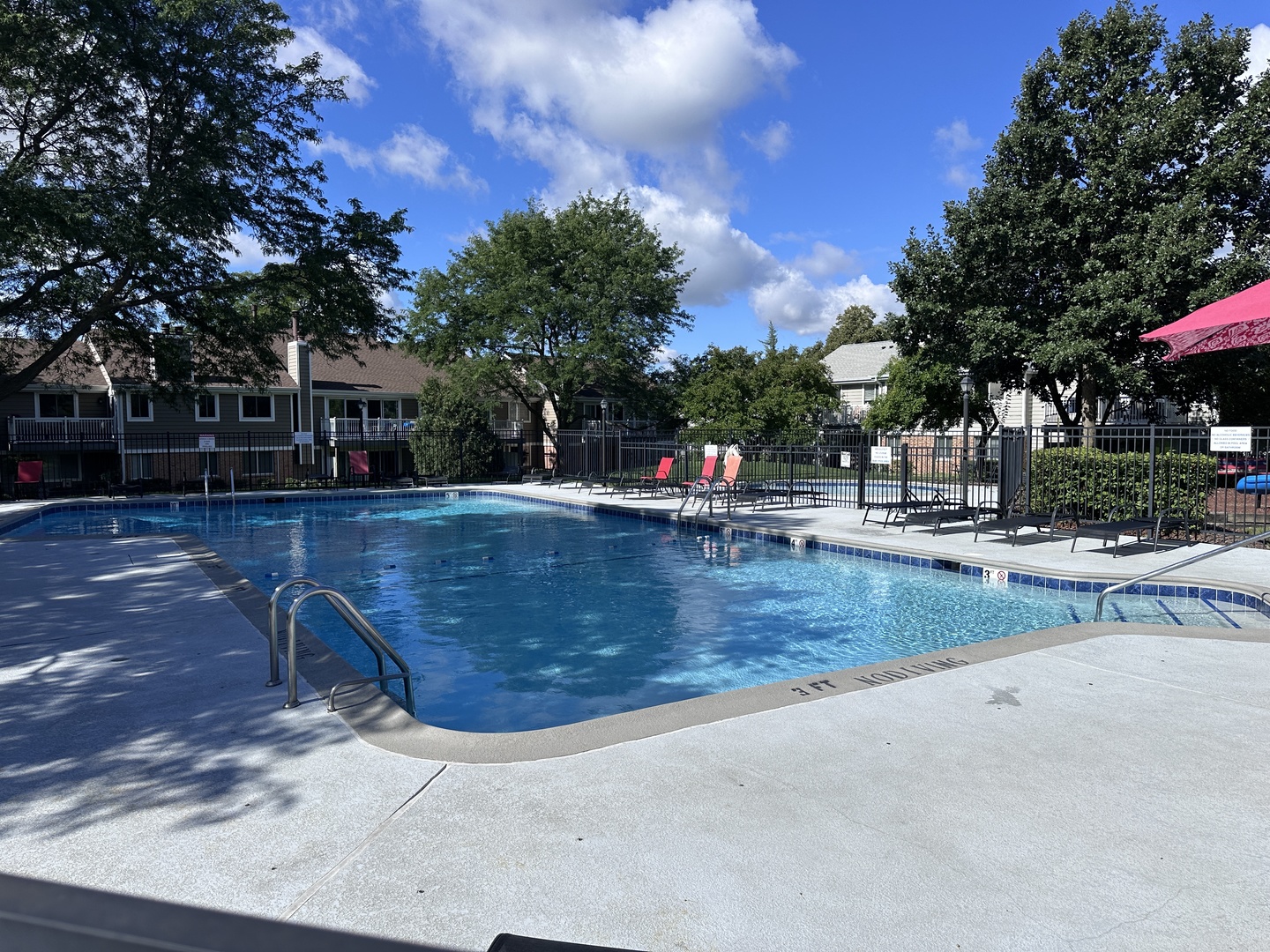 602 Eastview Court #Z1, Schaumburg, IL 60194