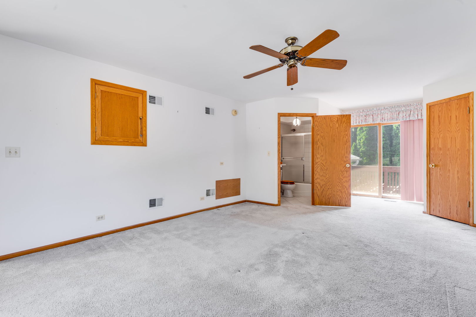4901 Emerson Avenue, Palatine, IL 60067