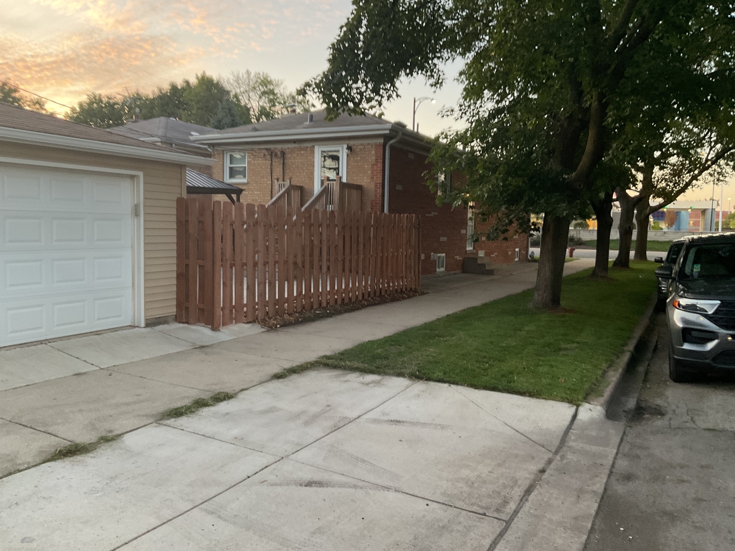 3101 W Howard Street, Chicago, IL 60645