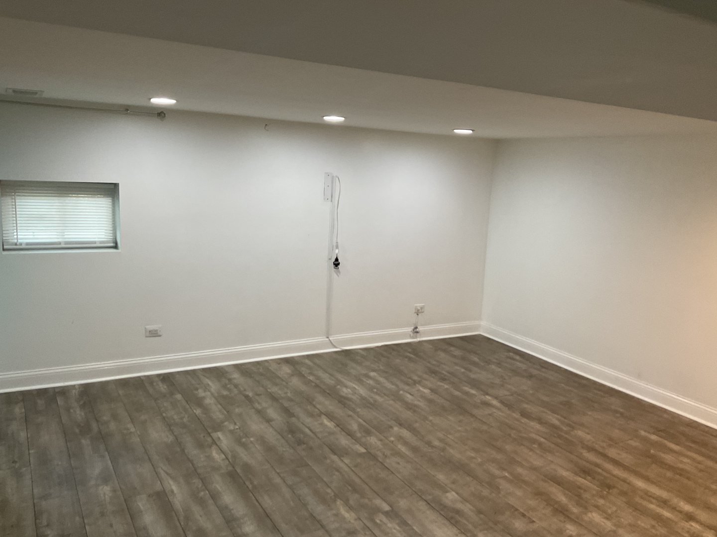 3101 W Howard Street, Chicago, IL 60645