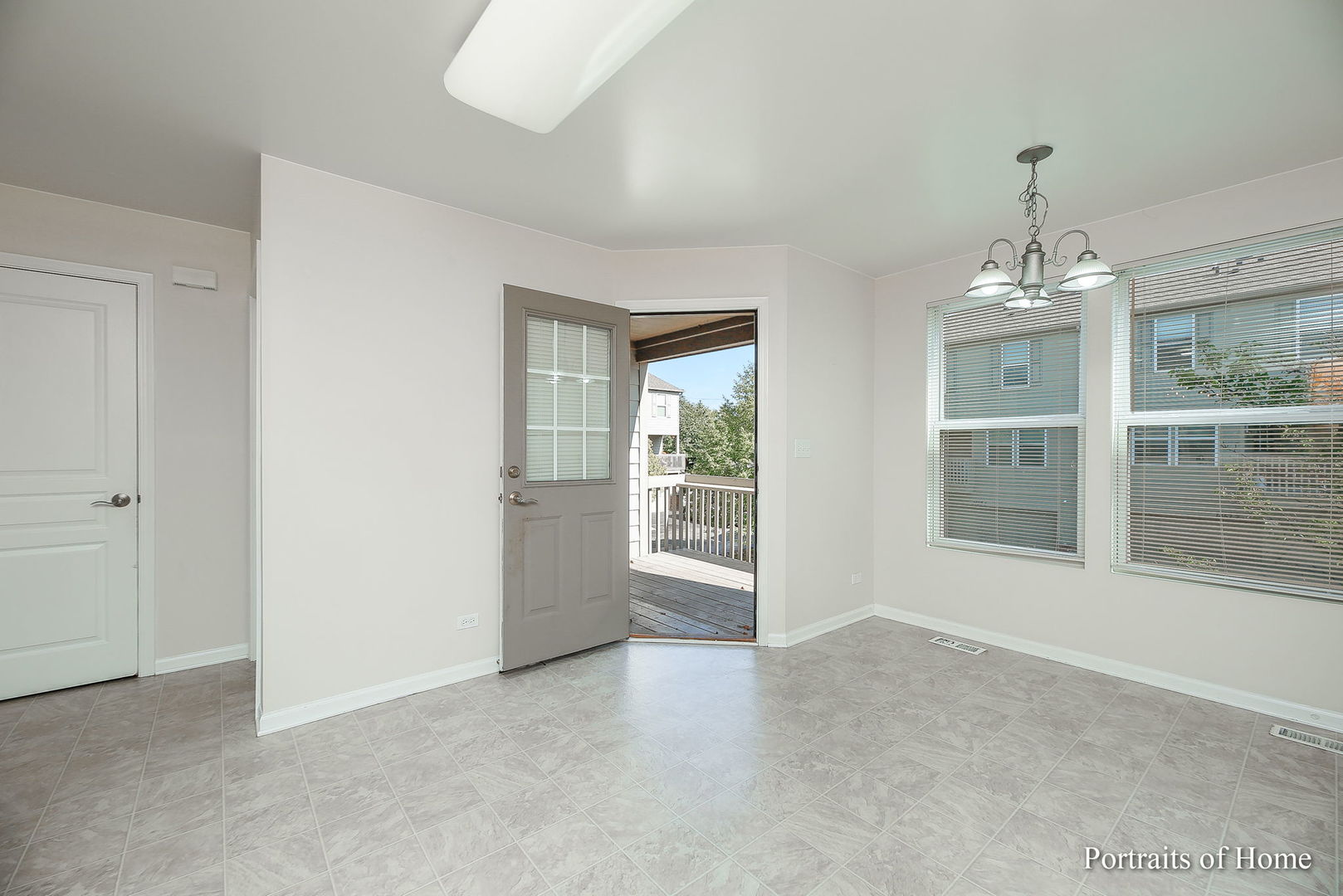 1453 Blackhawk Court #4, Wood Dale, IL 60191