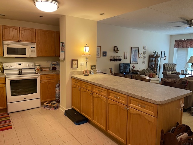 865 E 22nd Street #124, Lombard, IL 60148