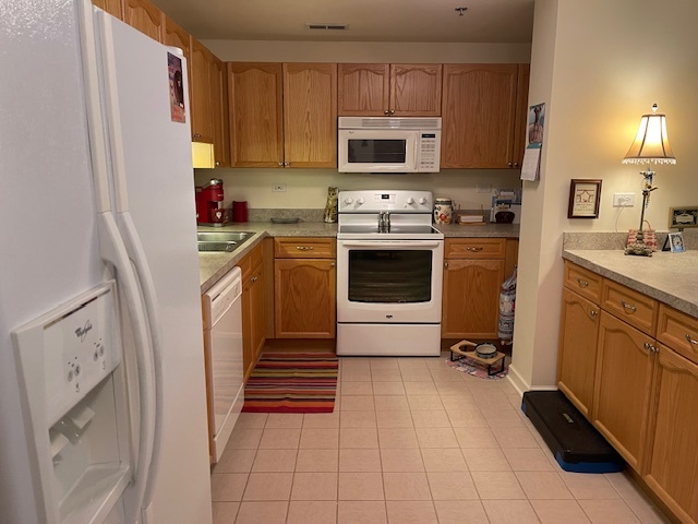 865 E 22nd Street #124, Lombard, IL 60148