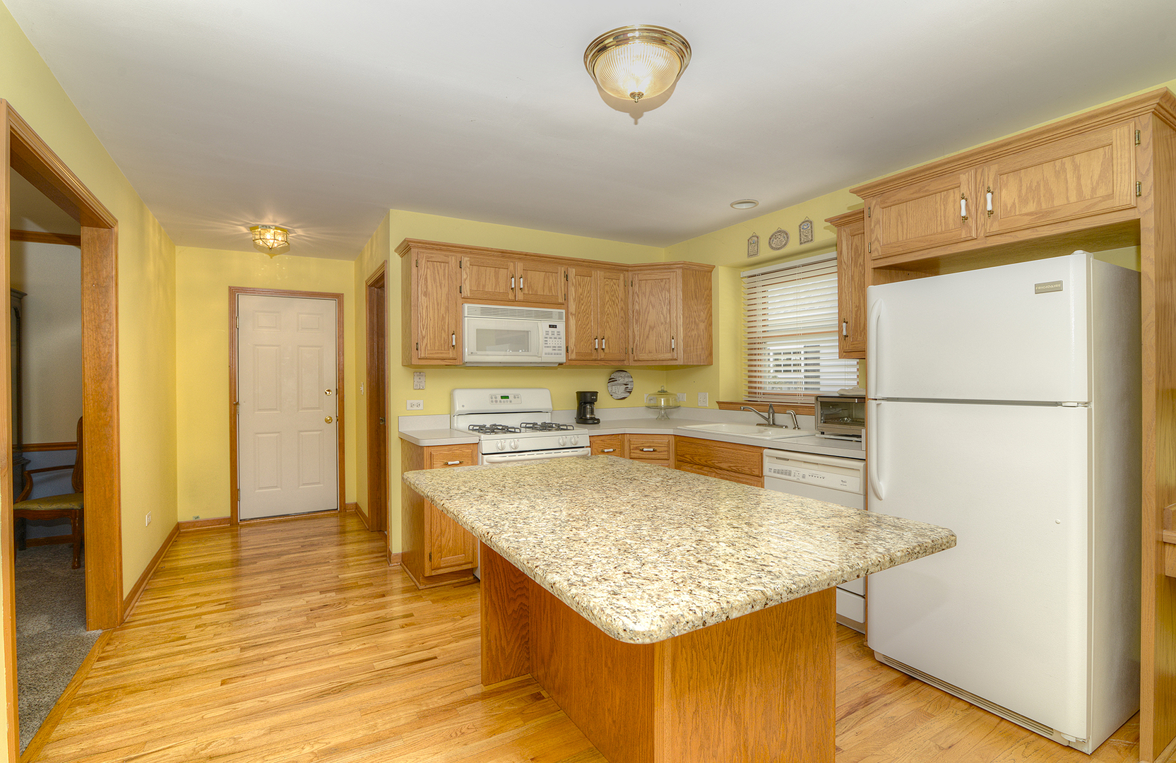 406 Windsor Drive, Oswego, IL 60543