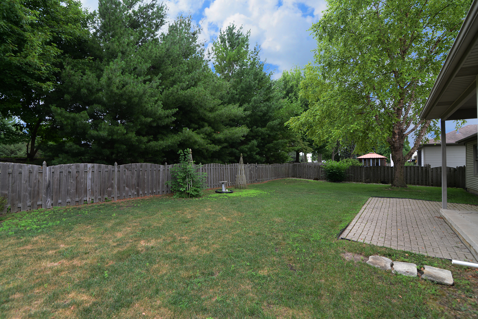 406 Windsor Drive, Oswego, IL 60543