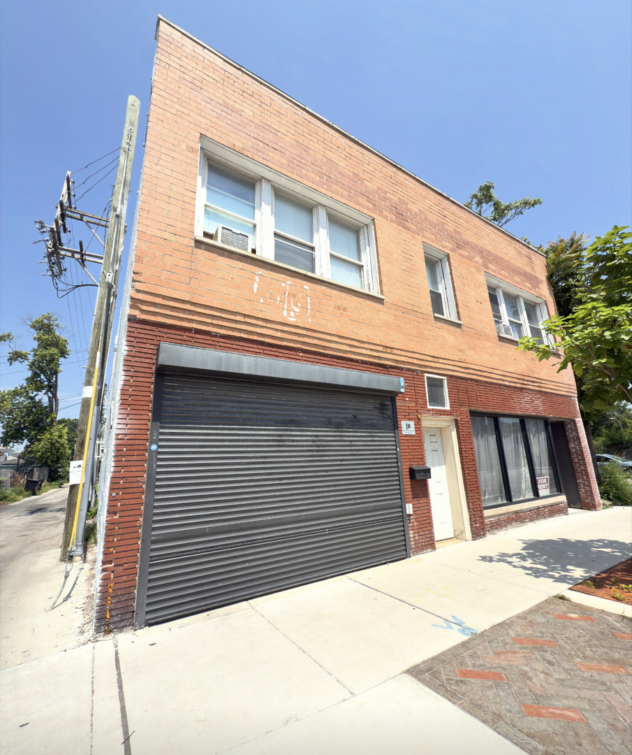 5740 W Chicago Avenue #1E, Chicago, IL 60651