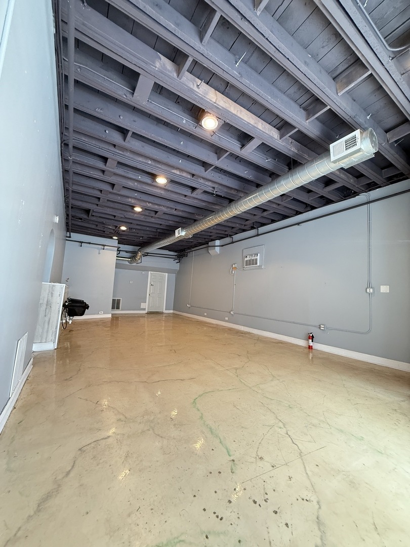 5740 W Chicago Avenue #1E, Chicago, IL 60651