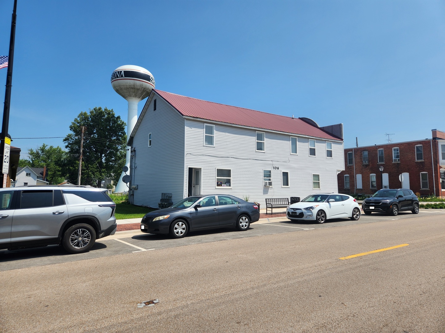106 W Comanche Avenue, Shabbona, IL 60550