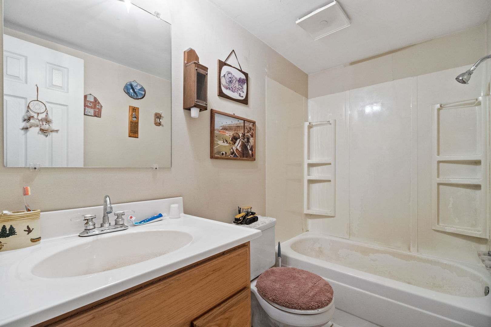 25 Cedar Lane, Sandwich, IL 60548