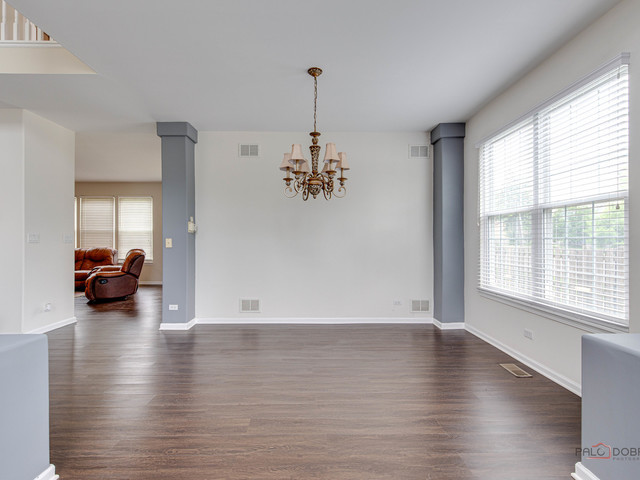 405 E Home Avenue, Palatine, IL 60074