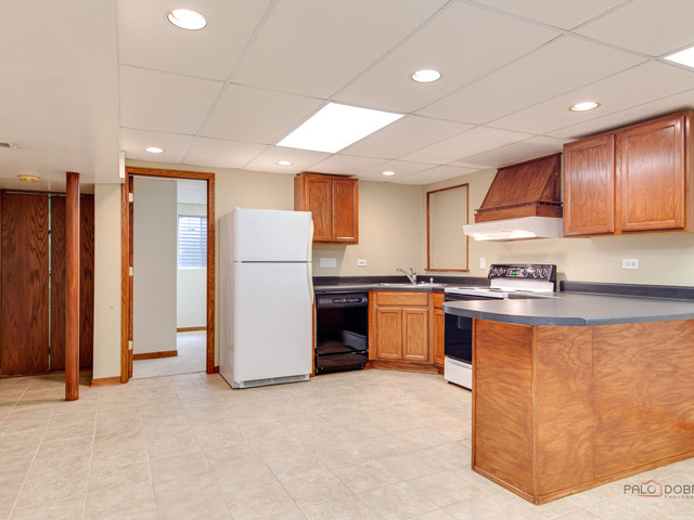 405 E Home Avenue, Palatine, IL 60074
