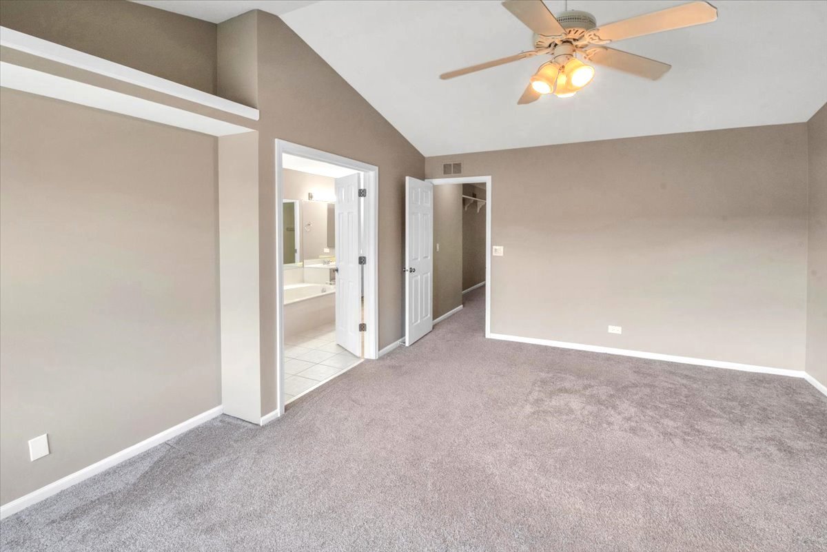 4890 Prestwick Place, Hoffman Estates, IL 60010