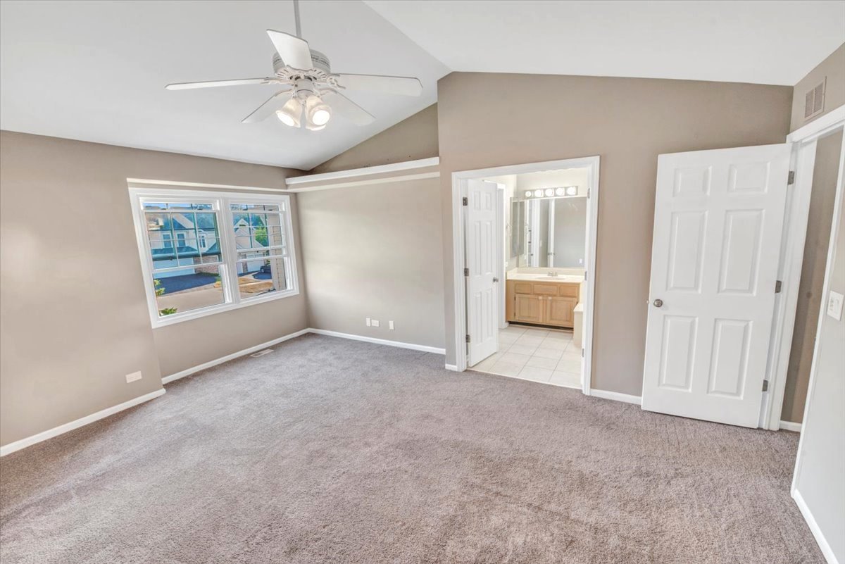 4890 Prestwick Place, Hoffman Estates, IL 60010