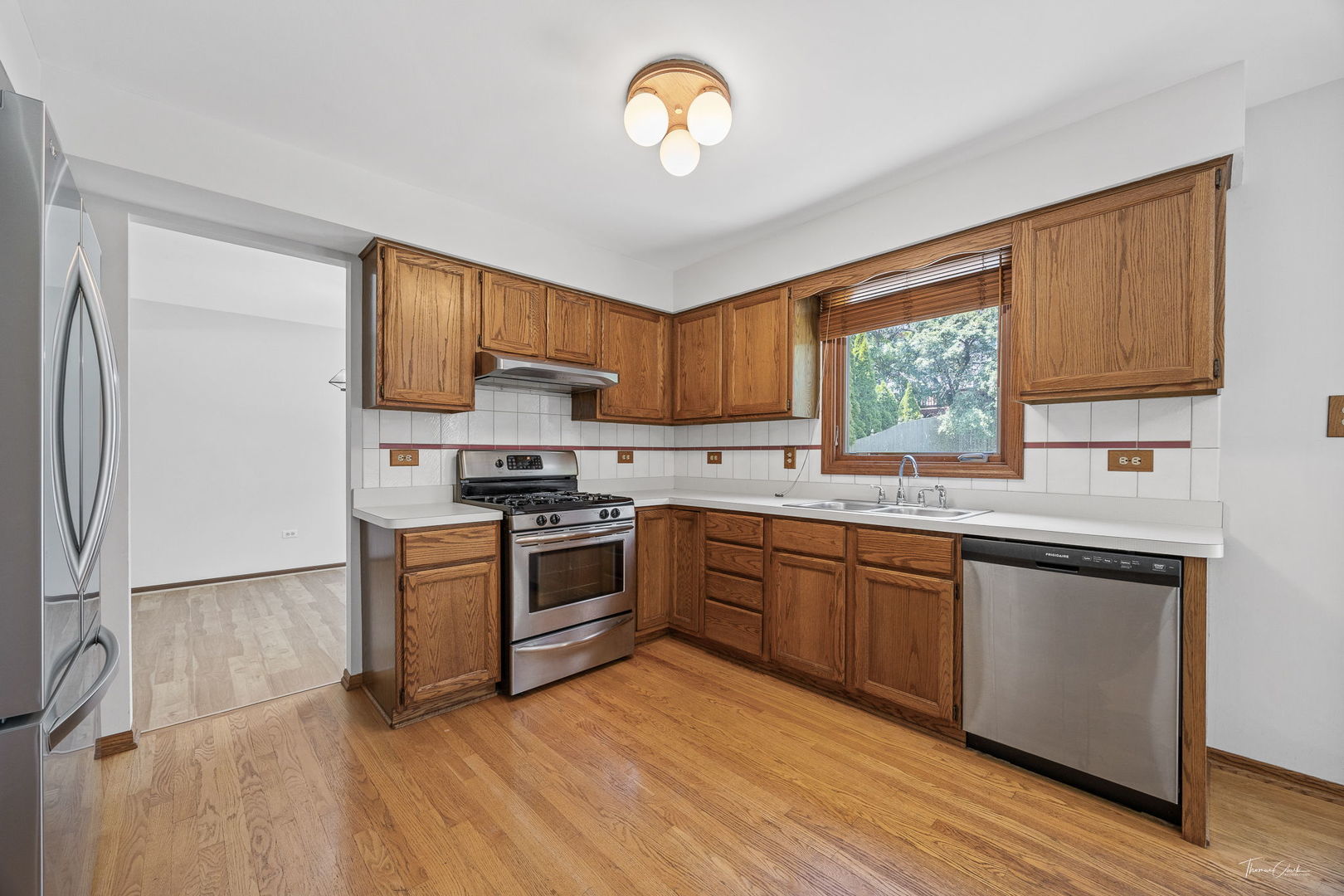 816 Heath Lane, Westmont, IL 60559