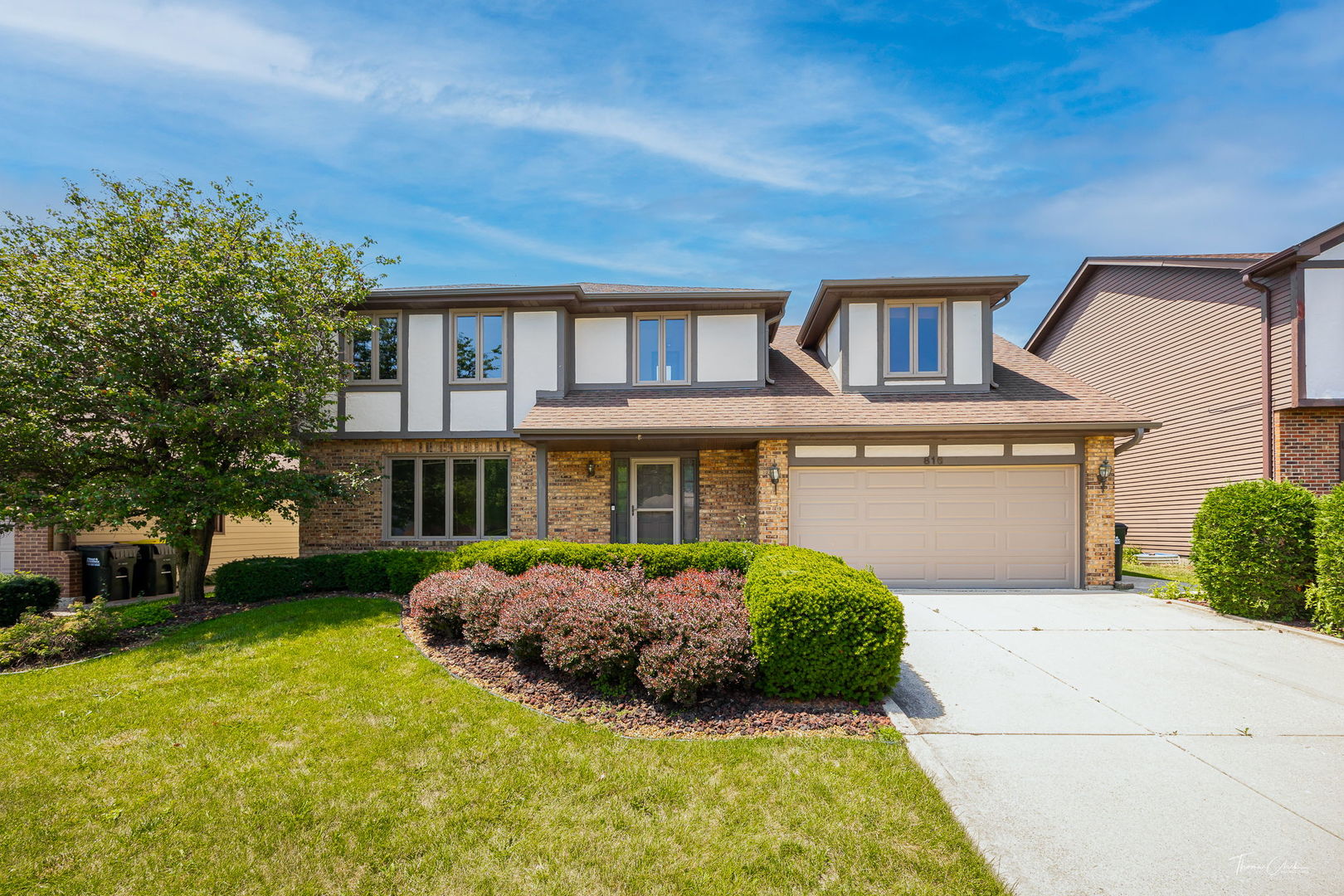 816 Heath Lane, Westmont, IL 60559