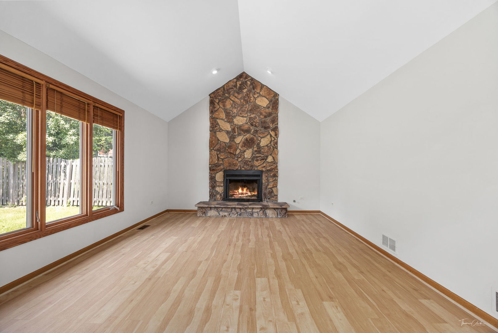 816 Heath Lane, Westmont, IL 60559