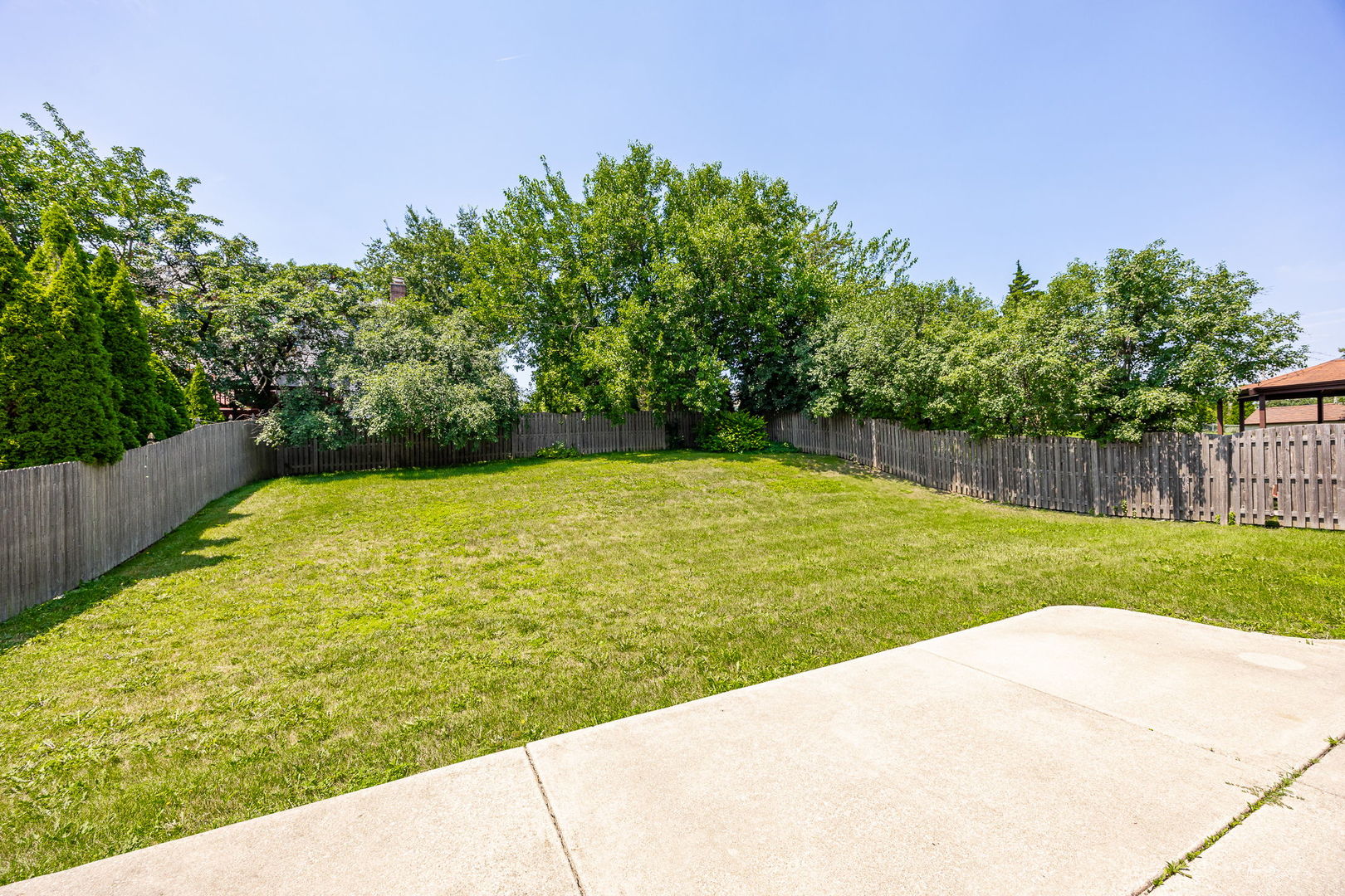816 Heath Lane, Westmont, IL 60559