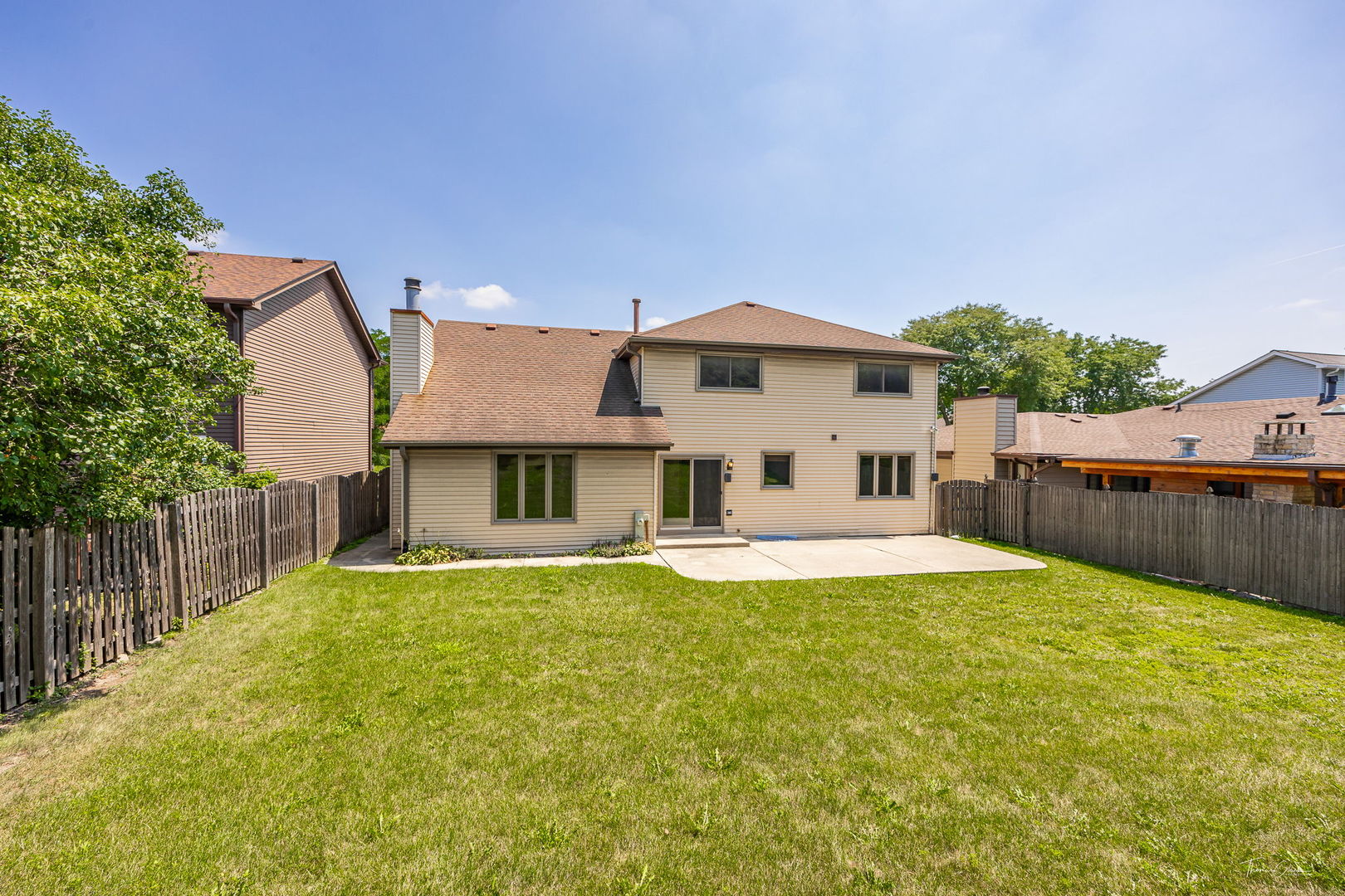 816 Heath Lane, Westmont, IL 60559