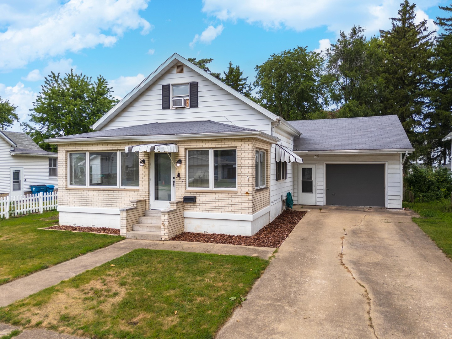 307 W North Street, Pontiac, IL 61764