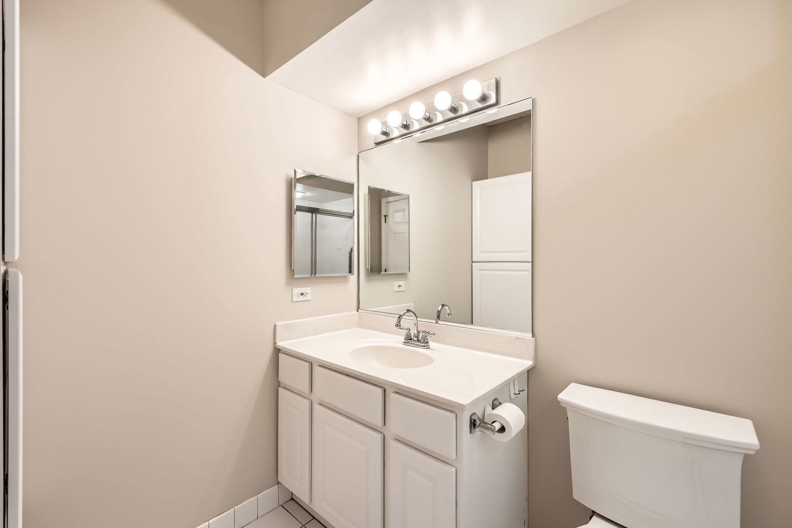 104 N Plum Grove Road #203, Palatine, IL 60067