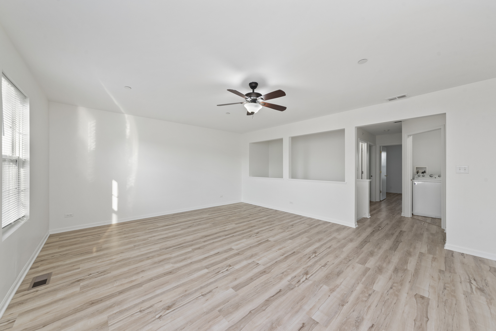 176 Willoughby Court #C, Yorkville, IL 60560