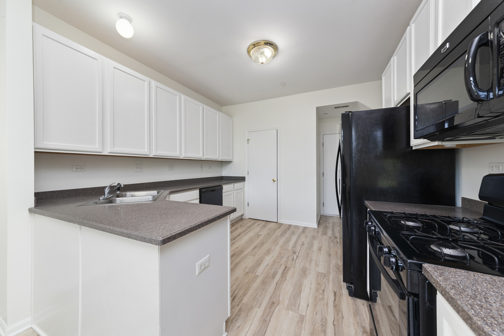 176 Willoughby Court #C, Yorkville, IL 60560