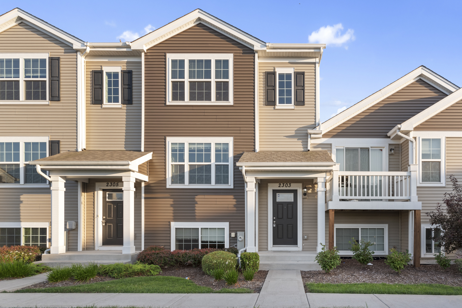2303 Upland Road, Pingree Grove, IL 60140