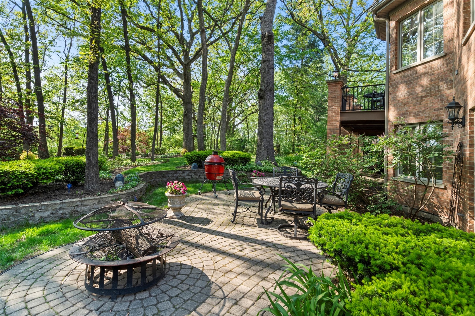 1396 Notre Dame Drive, Lemont, IL 60439