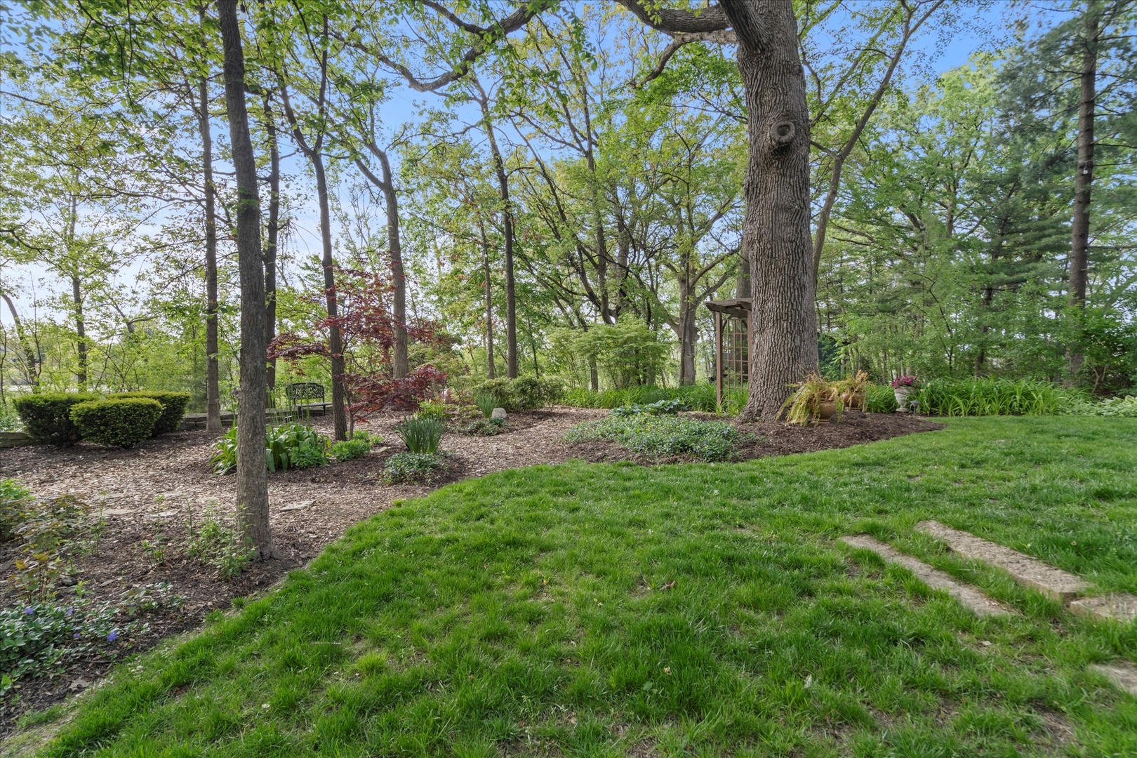 1396 Notre Dame Drive, Lemont, IL 60439