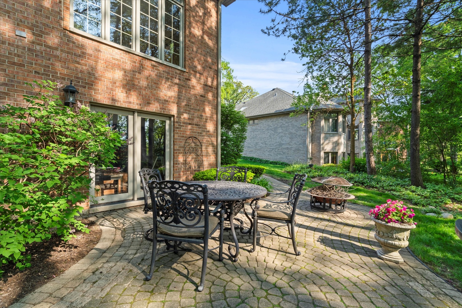 1396 Notre Dame Drive, Lemont, IL 60439