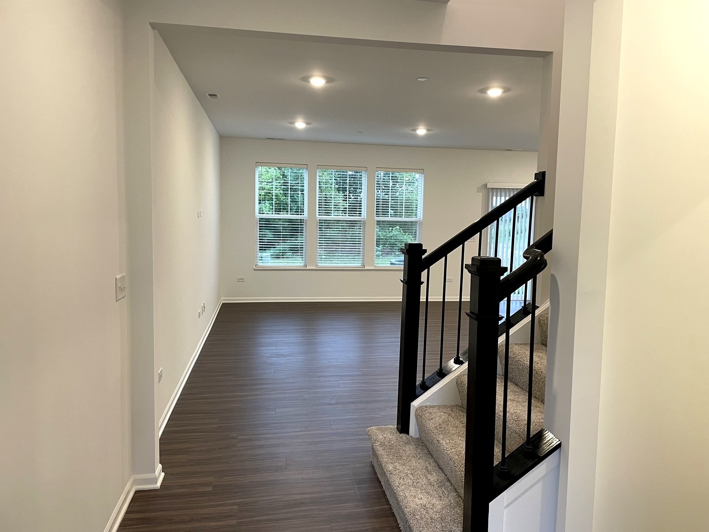 472 Carpathian Drive #472, Crystal Lake, IL 60012