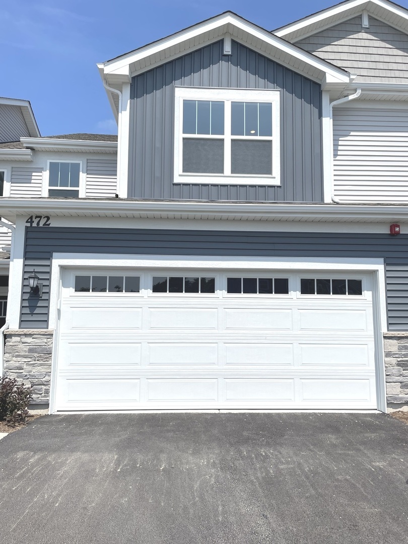 472 Carpathian Drive #472, Crystal Lake, IL 60012
