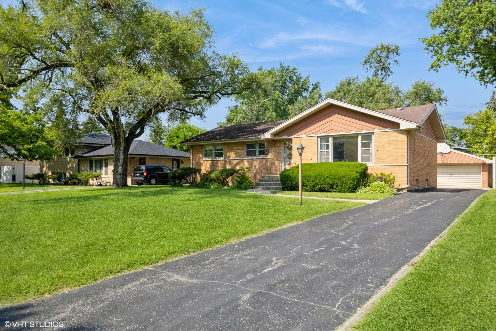 12722 S 69th Court, Palos Heights, IL 60463